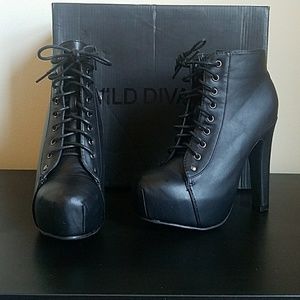Platform leather combat boot